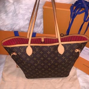 SOLD💯%Authentic Louis Vuitton Neverfull MM Cerise